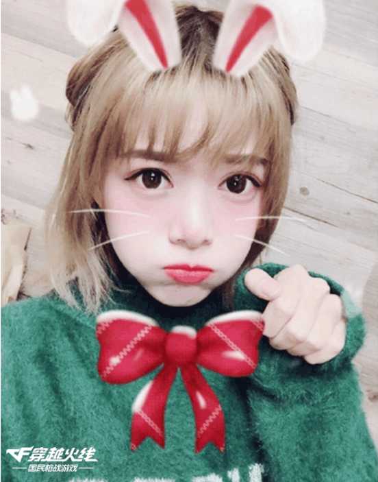 美女骆歆转投CF荒岛特训,深圳、成都、南京和广州开启吃鸡风潮!