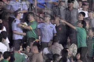 李根打韩国队,李根打赵睿