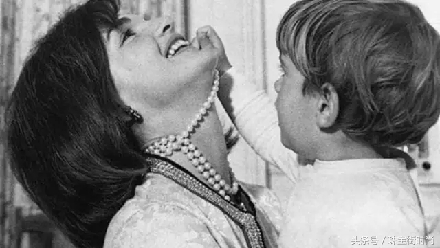 山寨货到底是不是正品,国外的珠宝品牌是不是都用假的