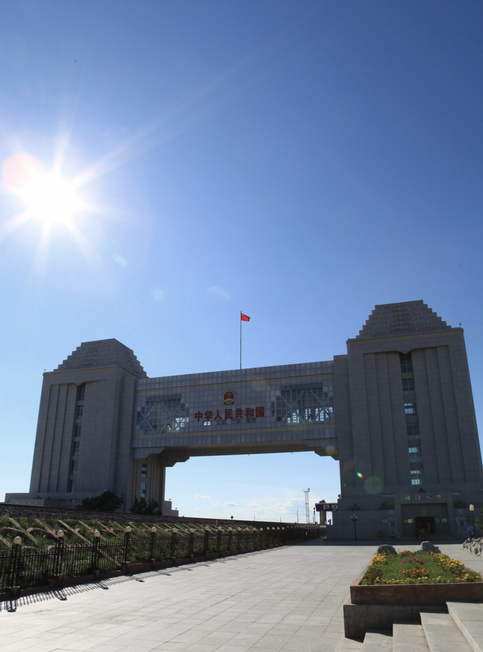 为了看一场正宗俄罗斯热舞表演，我们千里迢迢地来到了满洲里