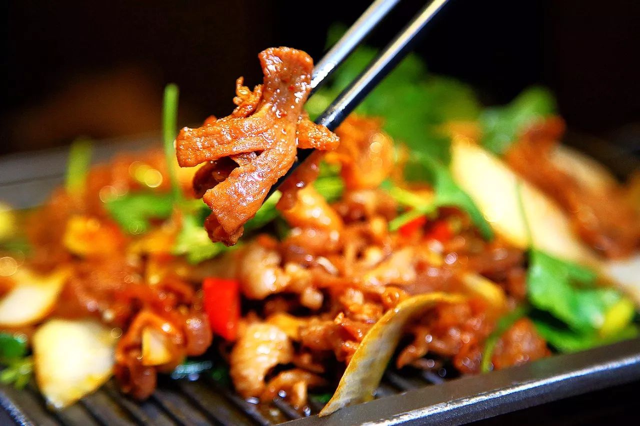 一年卖200w只老北京烤鸭店,烤鸭39年老店