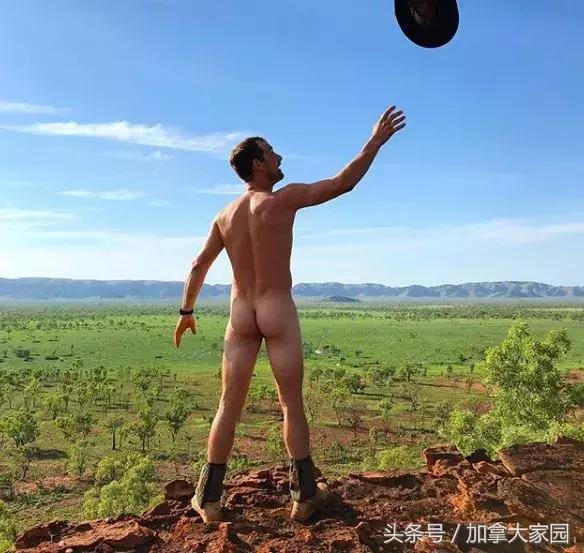 “劳动是最美的”！农民小哥农场“裸体庆丰收”火爆社交网络