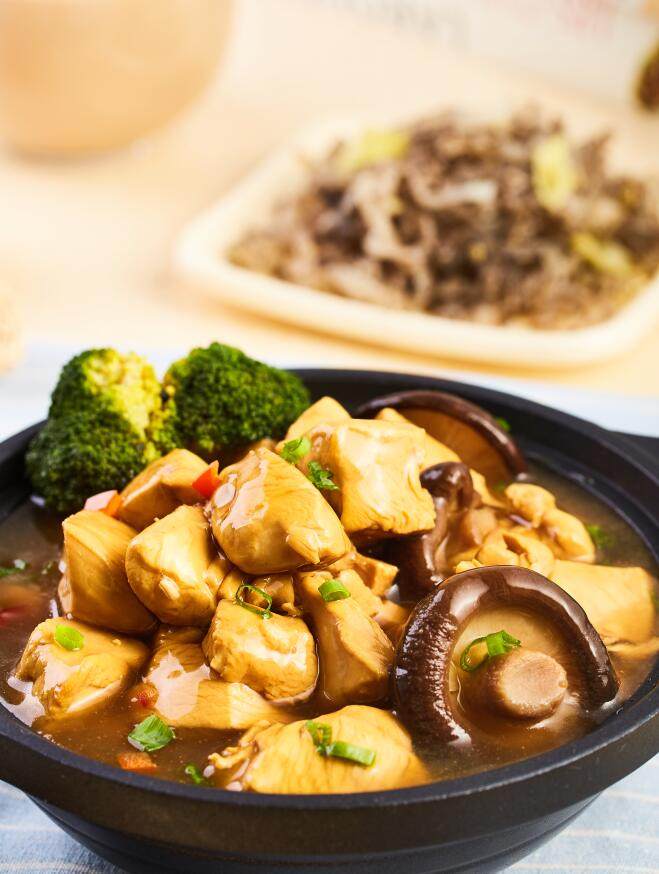 食必思黄焖鸡米饭加盟费多少,食必思黄焖鸡加盟是真的吗