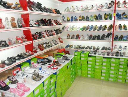 新手小白开一家童鞋店如何入行,童鞋店怎么做才能赚钱