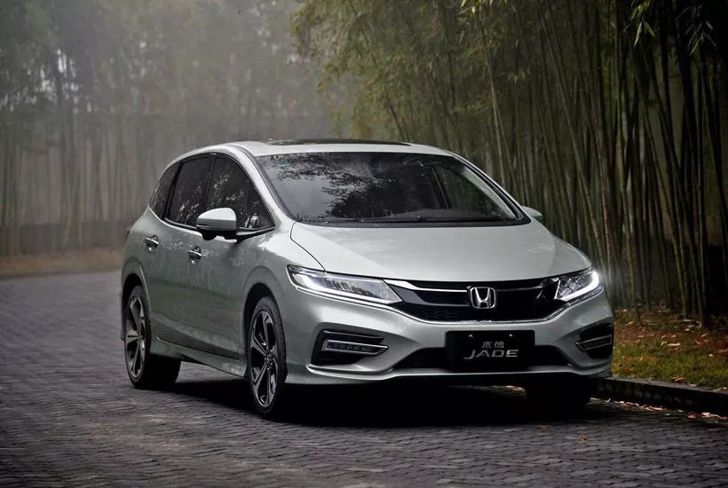 想买本田杰德，1.8自吸的和1.5T的动力差距大吗？