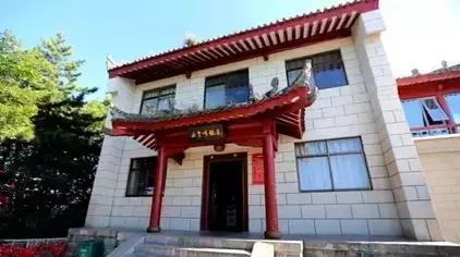 华山住宿山上过夜攻略,华山徒步上山住宿攻略