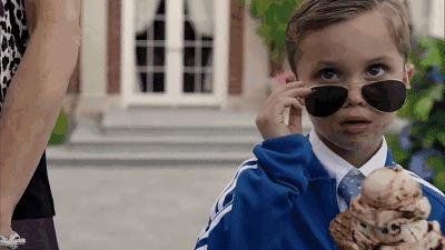 每集20分钟的黄暴小喜剧，每一帧都舍不得快进