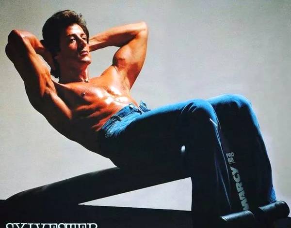 重温《第一滴血》带你体验*博兰**式健身