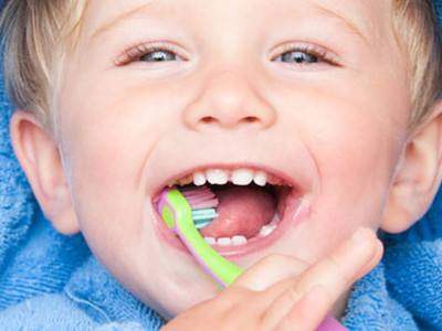 宝宝换牙阶段需要注意什么,儿童几岁换牙换牙期注意事项