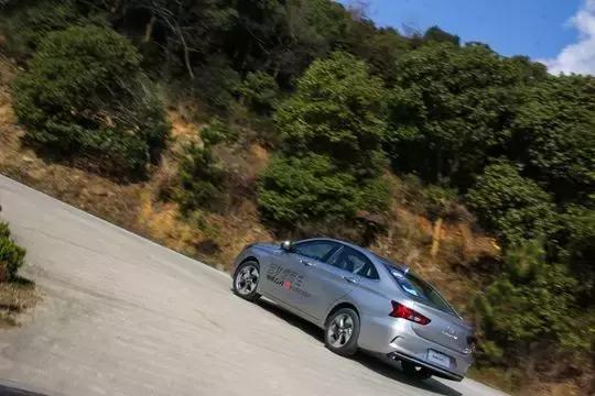 比吉利帝豪好一点的车,比吉利帝豪好的车