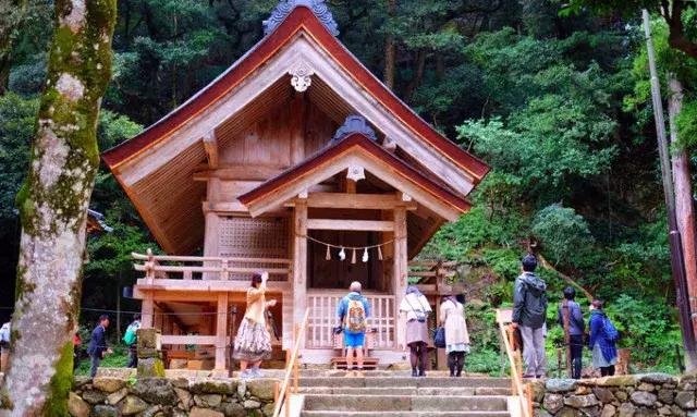 甯︿綘鍘绘棩鏈湅澶滄櫙,涓滀含甯︿綘娓歌鏃ユ湰缇庢櫙