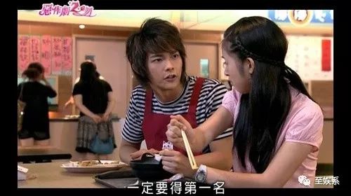 周杰伦等你下课with杨瑞代,等你下课是周杰伦写给谁的