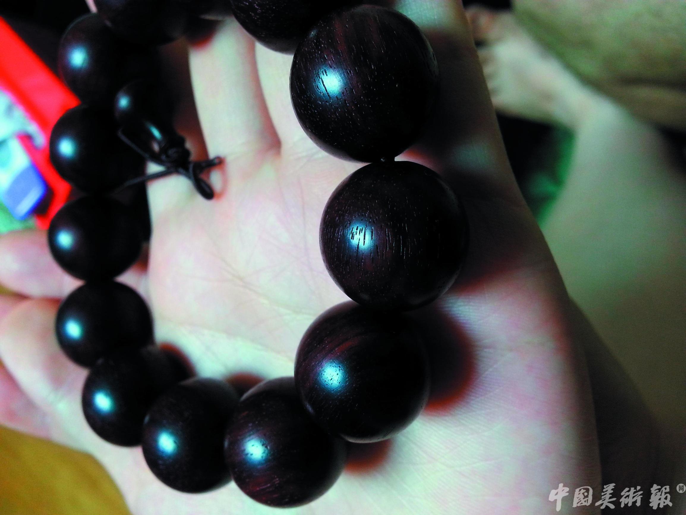 揭秘手串包浆,为什么羊角手串开裂