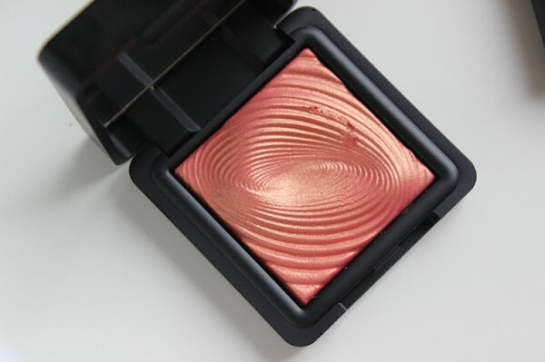 新手大牌平价彩妆品牌推荐,大牌全套平价彩妆店推荐