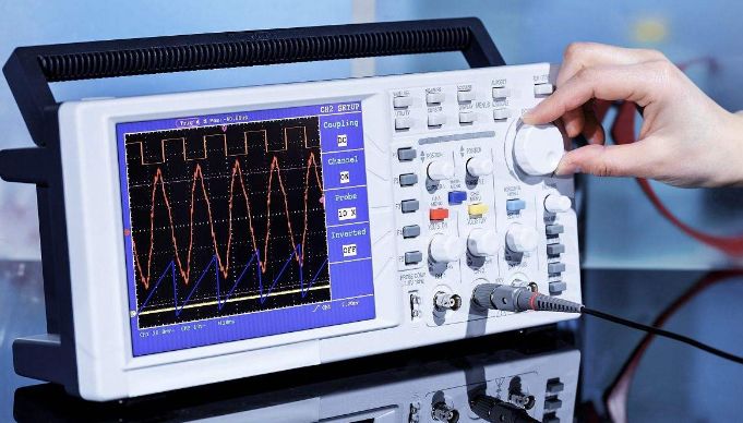 虚拟仪器泰克示波器怎么使用,示波器精密仪器如何保养
