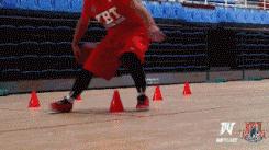 教你行进间实用的突破技术！过人犹如过浩瀚大海！