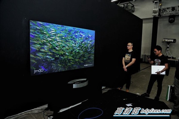 坚果s1激光电视画面失焦,坚果s1pro激光电视真正多少流明