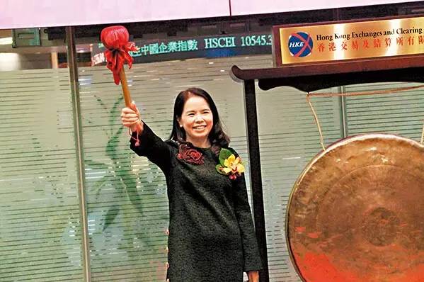 人物集一家居侯薇：舍弃铁饭碗缔造出家居王国