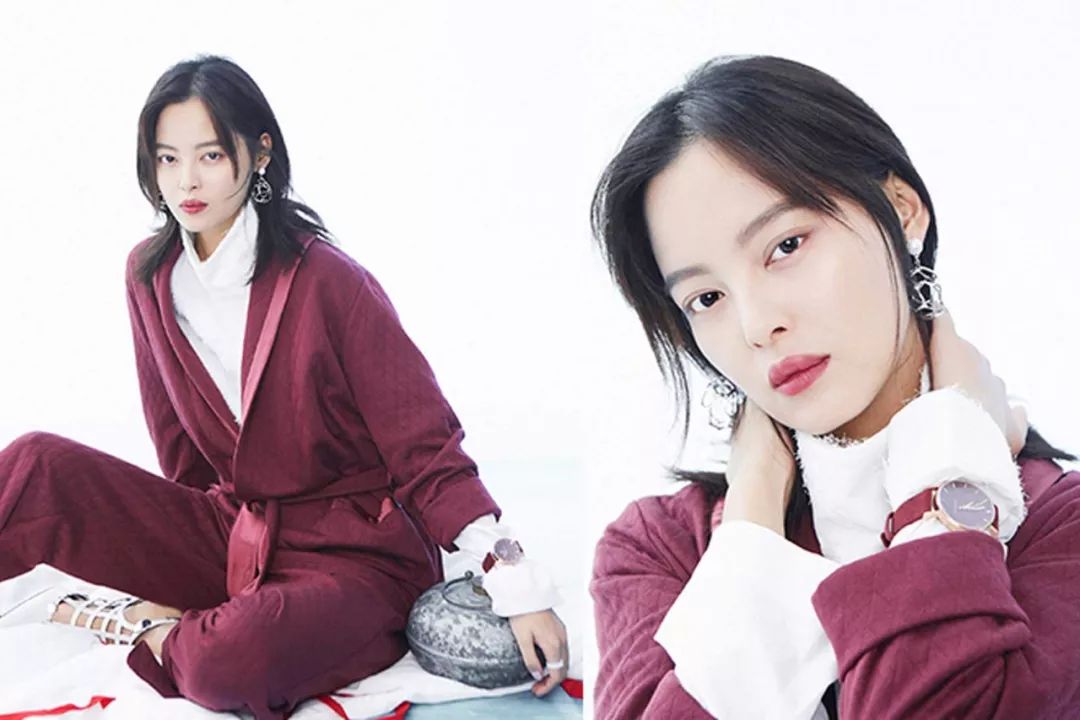 手表该怎么搭配金属表带好看 (老款手表戴出时尚)