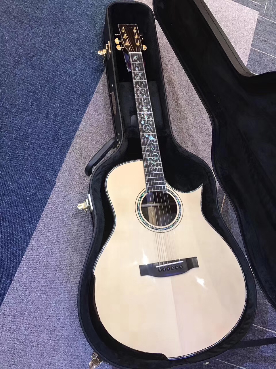 怎么保养吉他才会不开裂,吉他冬天弹得少怎么保养