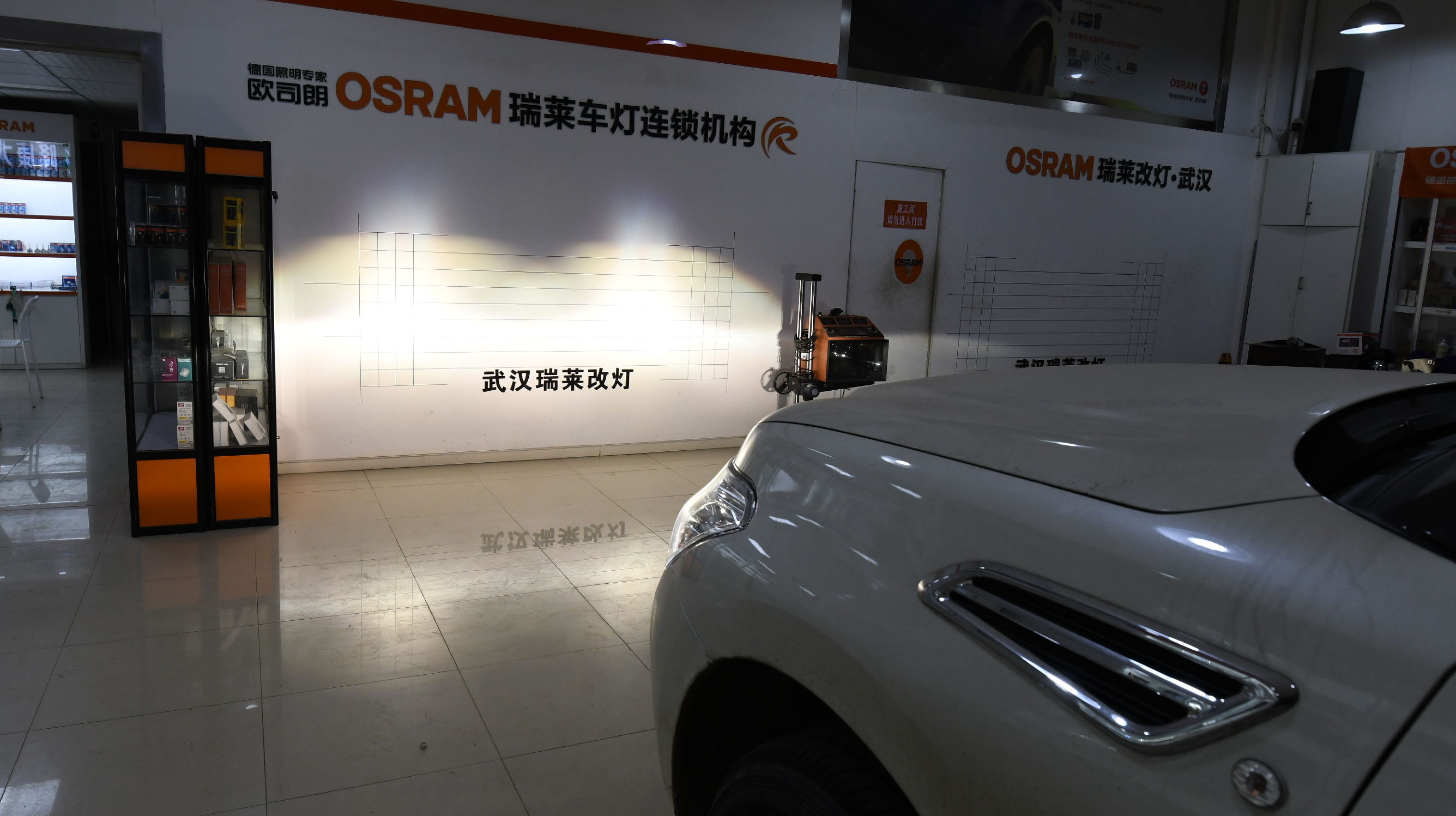 途乐y62改装激光大灯,日产途乐卤素灯