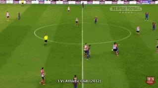 19岁的梅西给足坛带来的震撼,梅西的高光时刻人缝1v3无解过人