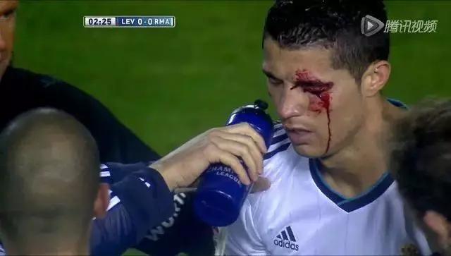 浴血奋战的战士们,细数那些挺身而出的平凡英雄