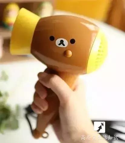 拧干衣服的正确方法,最快拧干衣服的办法