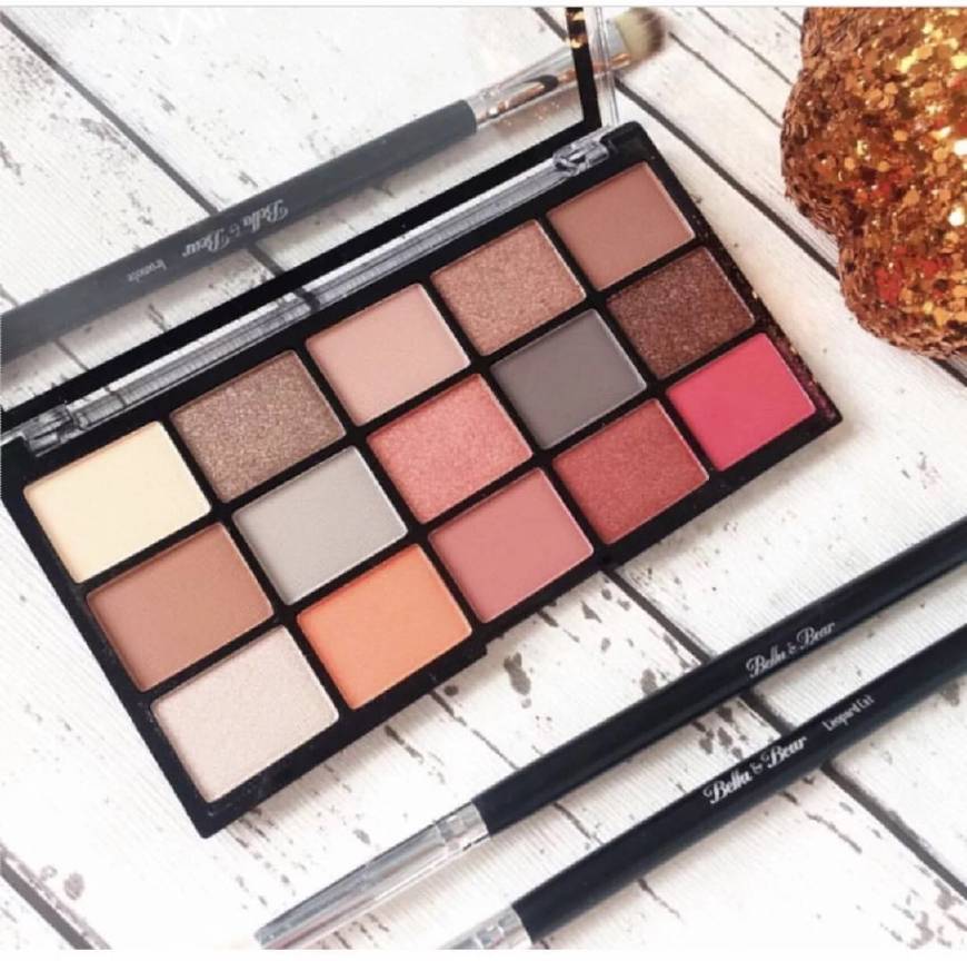 迪奥和香奈儿的眼影哪个好,香奈儿五色眼影对比迪奥4色眼影