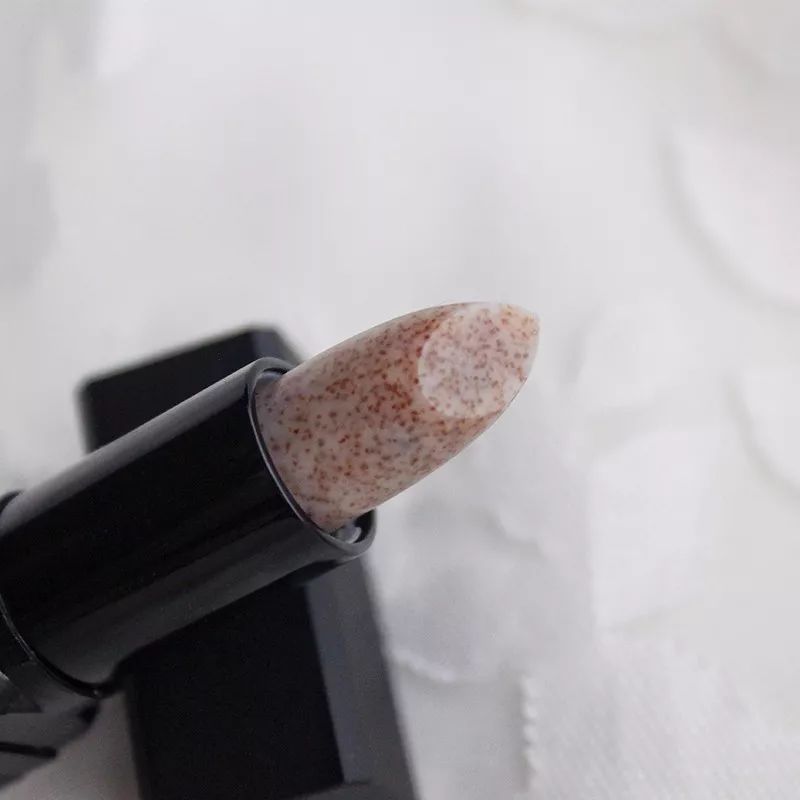 10支唇膏,10款润唇膏帮你总结好了