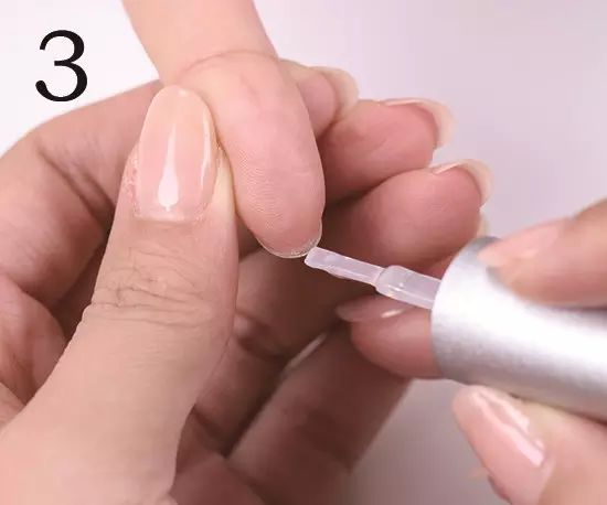 美甲教程初学涂甲油胶手法练习,做甲油胶美甲正确步骤图