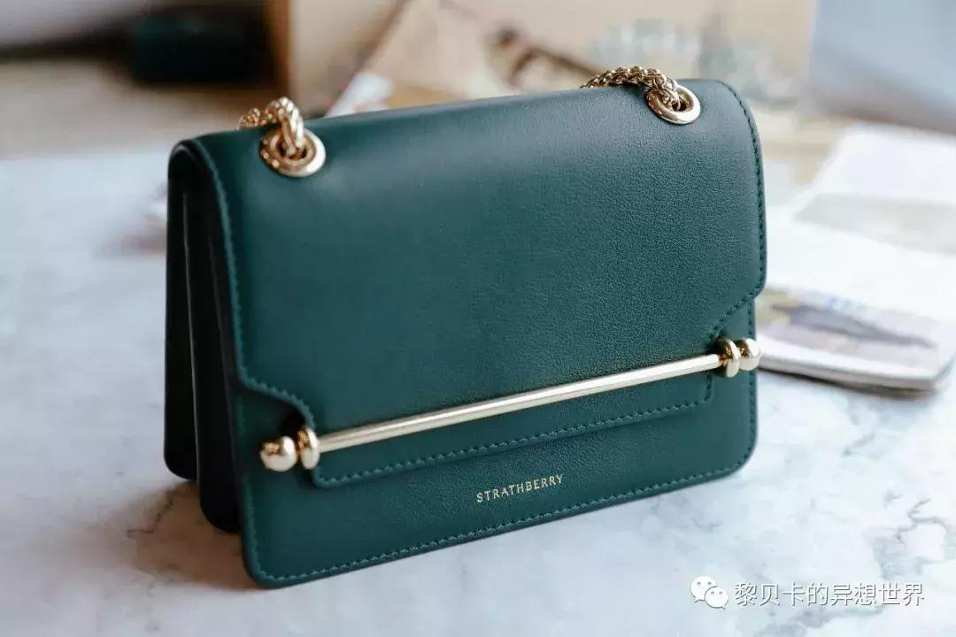 从上百只包里,她们精挑细选了这9只最爱的年度好包