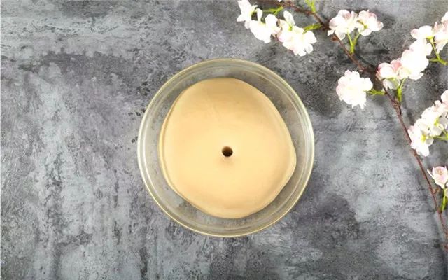 冰镇港式菠萝油 (香港茶餐厅菠萝油是怎样出餐的)