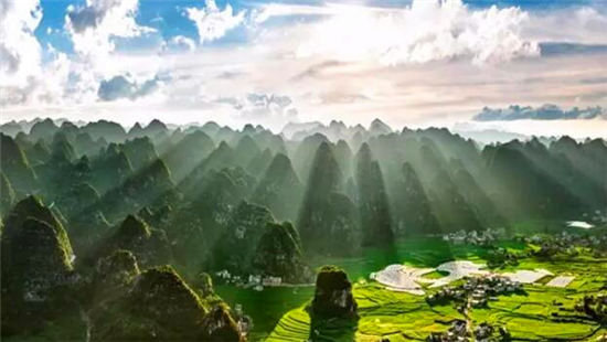 落地自驾云贵黄果树瀑布罗平油菜花元阳梯田西双版纳11日游