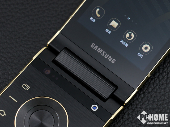 三星w2018翻盖有心系天下吗,三星w2019最后一款情怀大翻盖