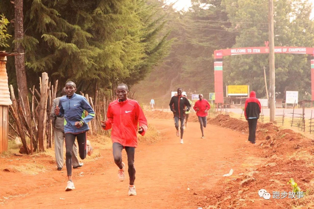 PB59:47和60:01！世界上半马最快的双胞胎