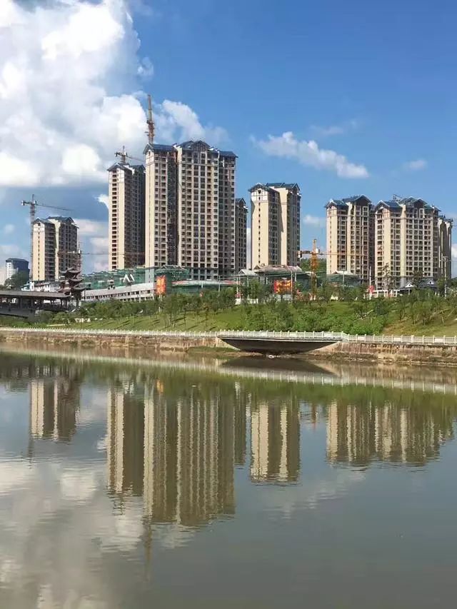 现在的商品房顶楼真的不能买吗,商品房顶楼值得购买吗