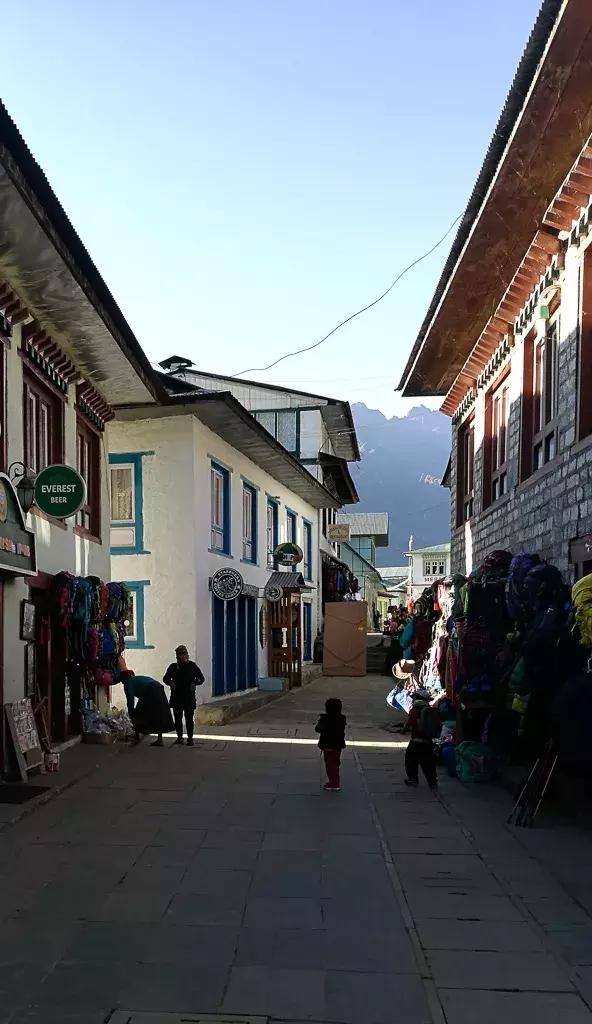 尼泊尔ebc徒步几天可以完成,尼泊尔ebc徒步多少公里