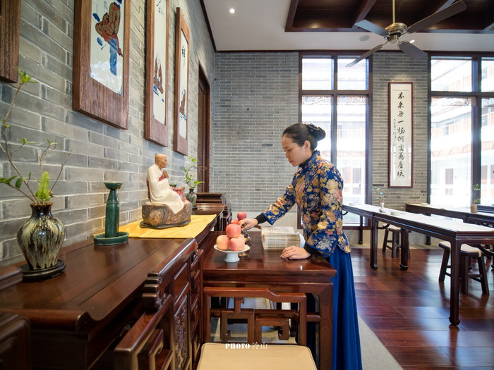 骞夸笢鍝噷鍙互绂呬慨浣忓,宀崡绂呬慨閰掑簵鍥剧墖