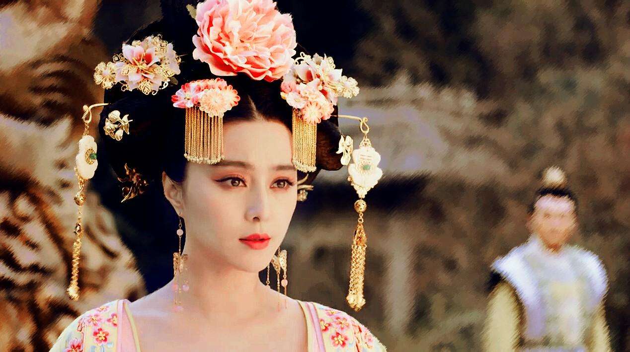 名人的墓志铭三十个,历史上十大最具幽默墓志铭