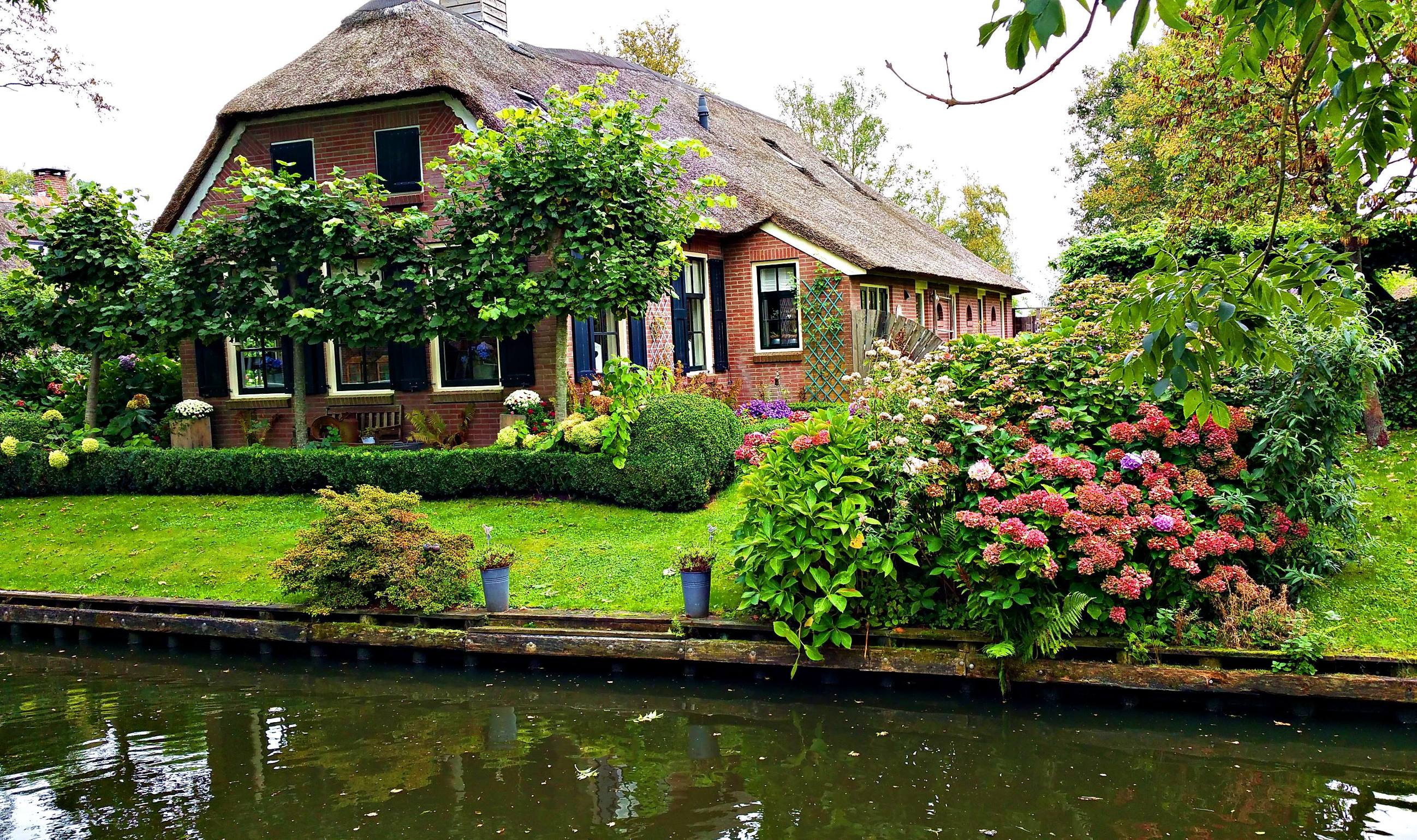 荷兰威尼斯旅游,尽情的体验异域威尼斯的水乡风情