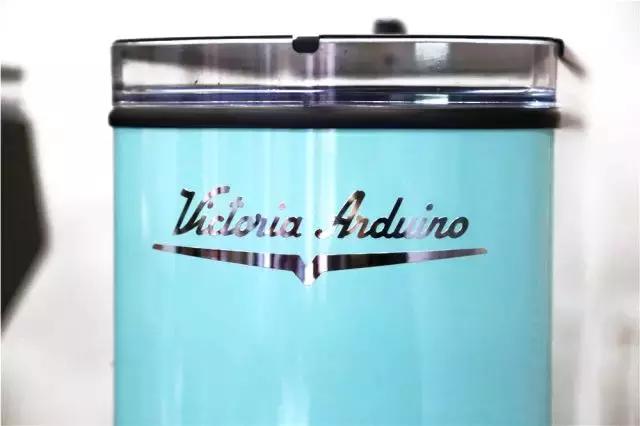 用一次性杯子喝咖啡喝出痰,用一次性杯子喝咖啡