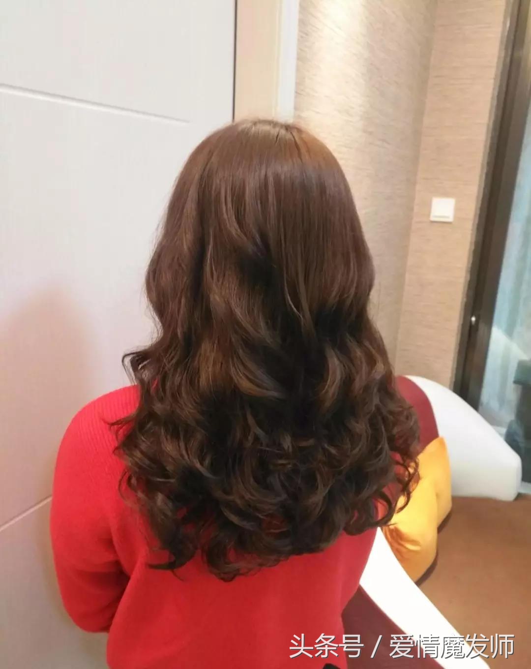 细狗适合烫什么发型,细狗适合的发型不烫