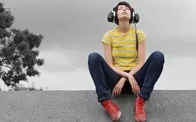 送孩子出国留学你后悔了吗,父母送孩子出国真正的意义