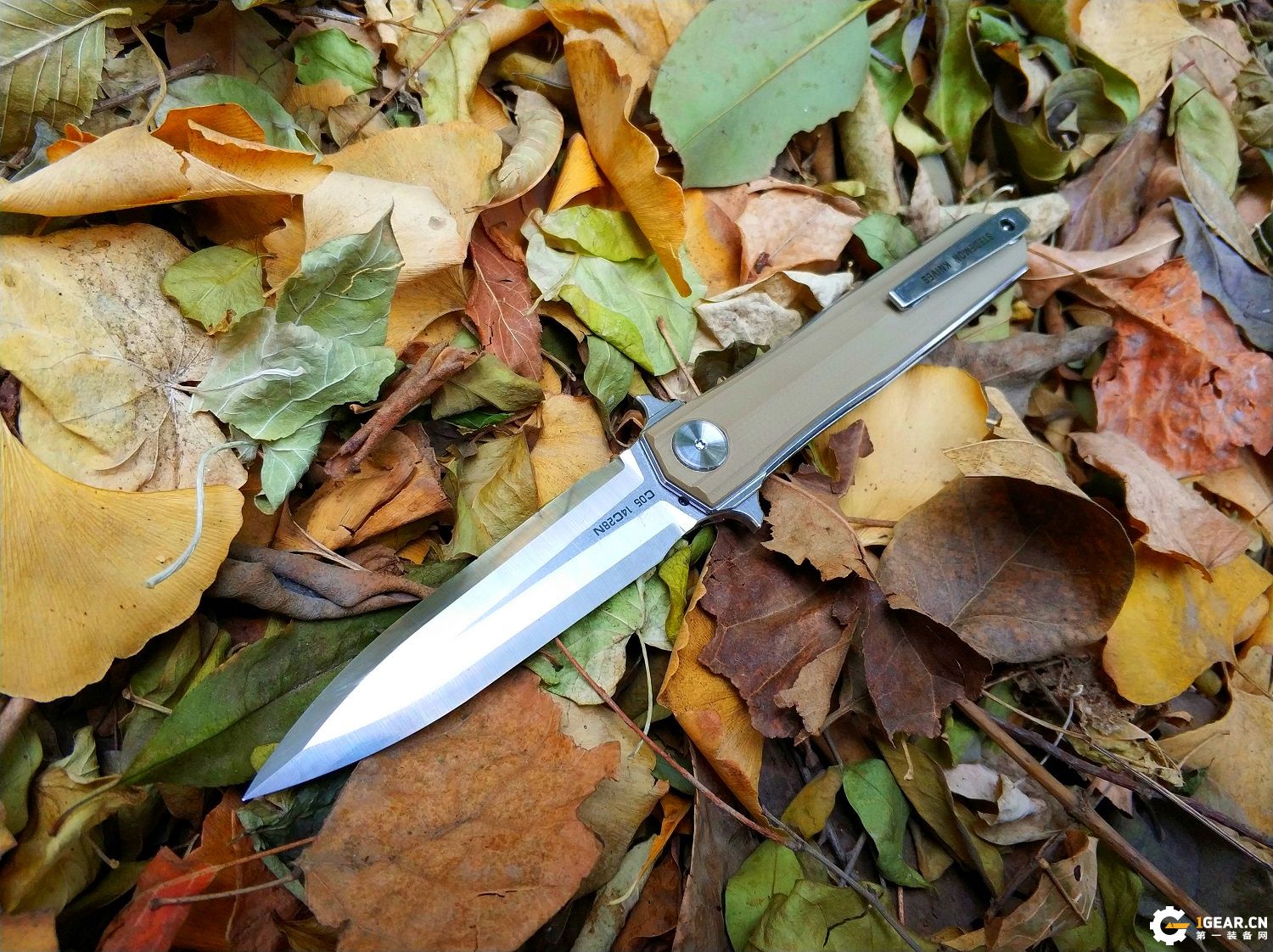 有没有一款双刃刀具，既是*刀折**，又能兼具捅刺和切削的优点呢？