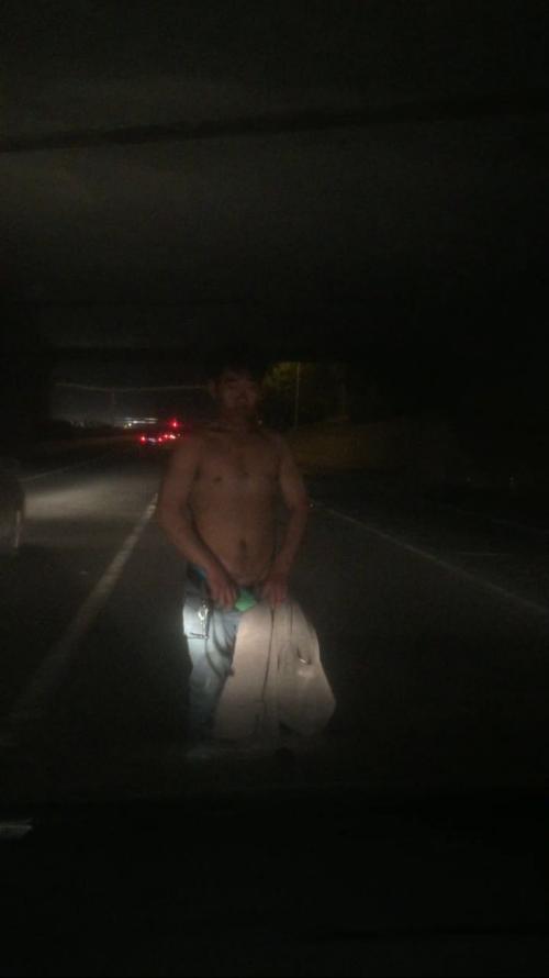 精神病患者见义勇为,残疾人见义勇为救下轻生女