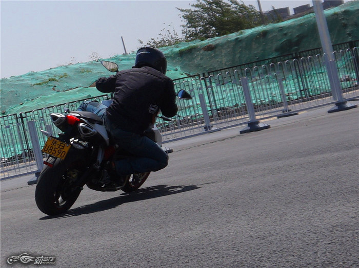 黄龙600巡航和春风650,春风nk650和黄龙600