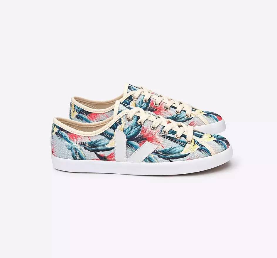 超好看超百搭的小白鞋,十大轻奢小白鞋