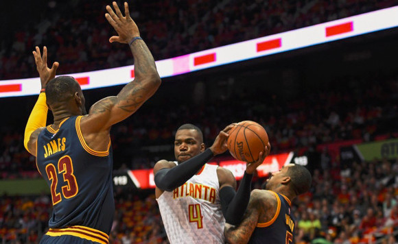 骑士和勇士劲爆瞬间,骑士疯狂单打库里