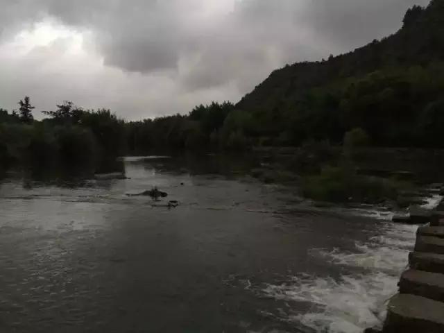 手机慢门流光拍摄教程,手机风光慢门怎么拍